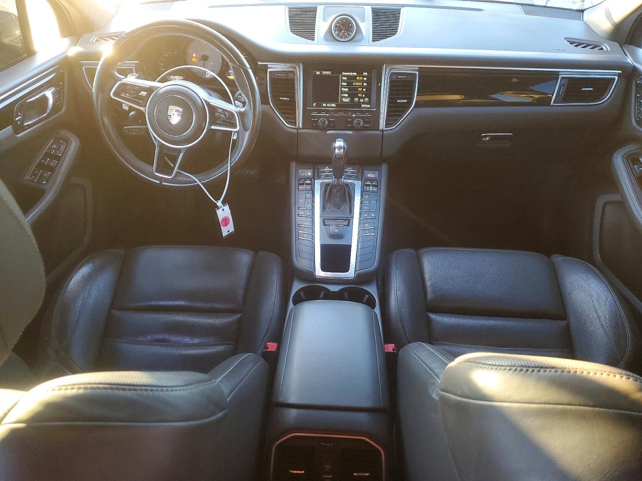 2016 PORSCHE MACAN S photo 8