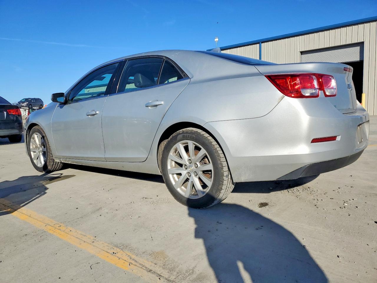 2014 CHEVROLET MALIBU 2LT photo 2