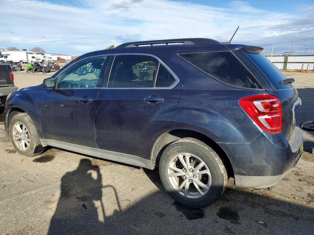 2016 CHEVROLET EQUINOX LT photo 4