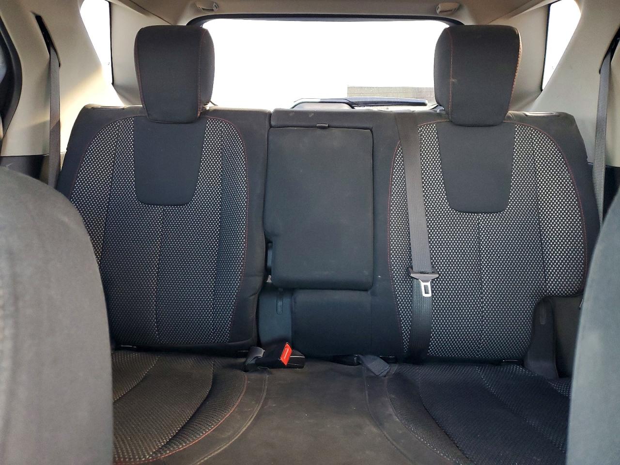 2016 CHEVROLET EQUINOX LT photo 28