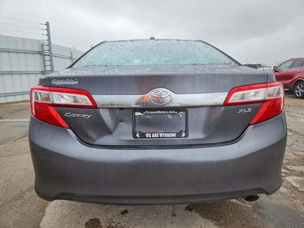 2014 TOYOTA CAMRY L photo 6