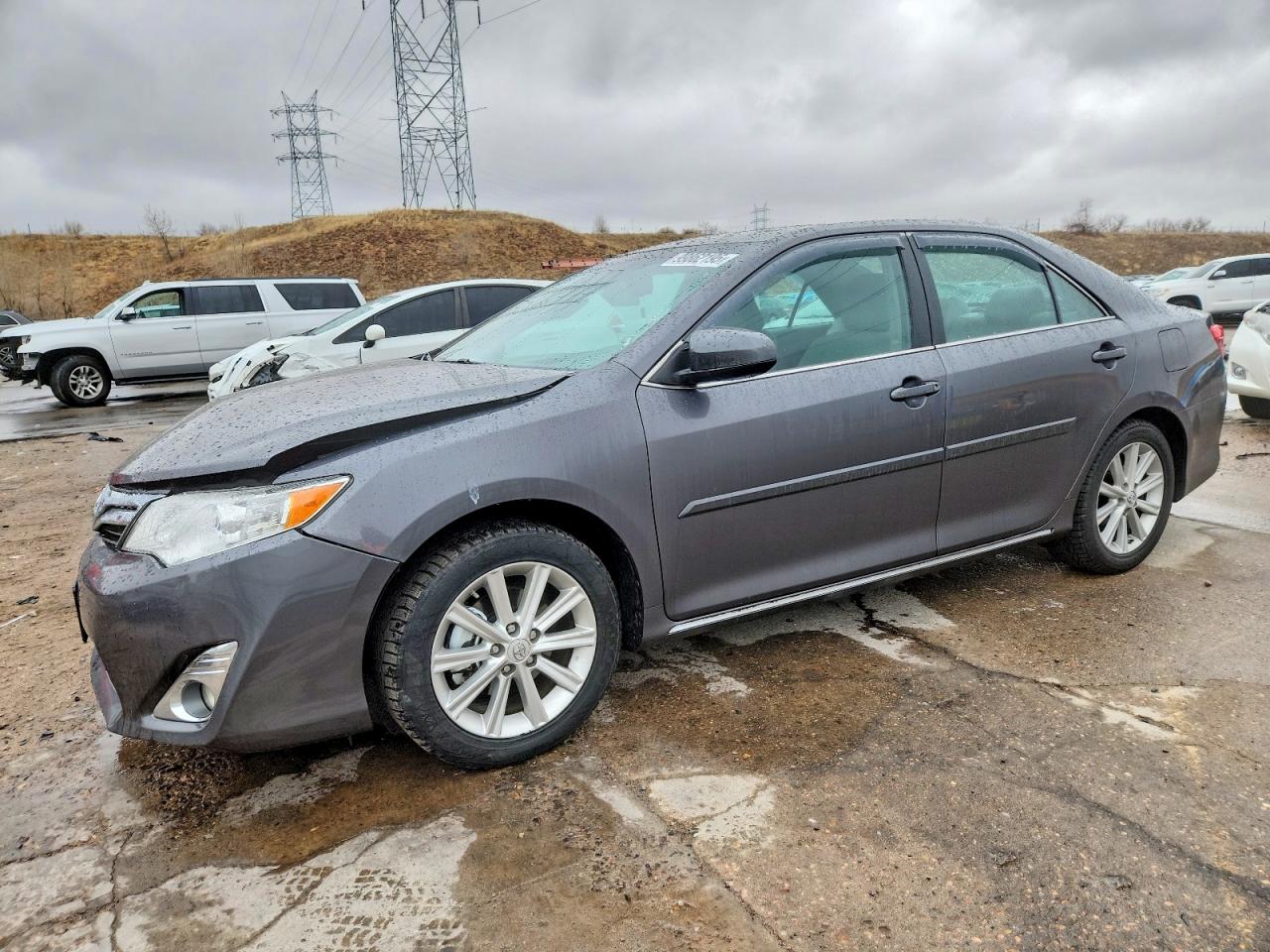 2014 TOYOTA CAMRY