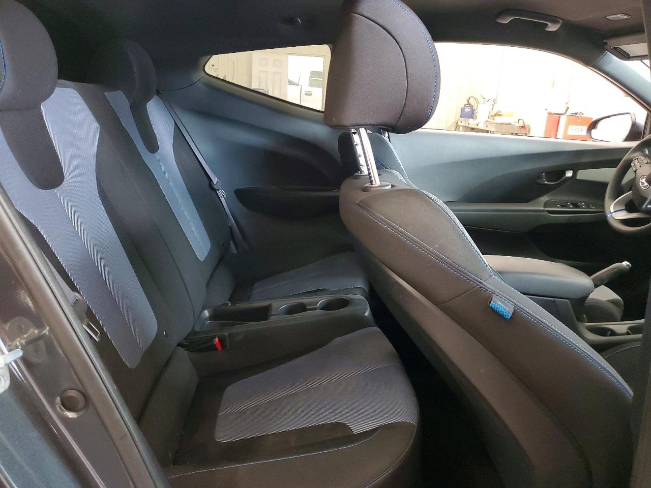 2020 HYUNDAI VELOSTER BASE photo 11