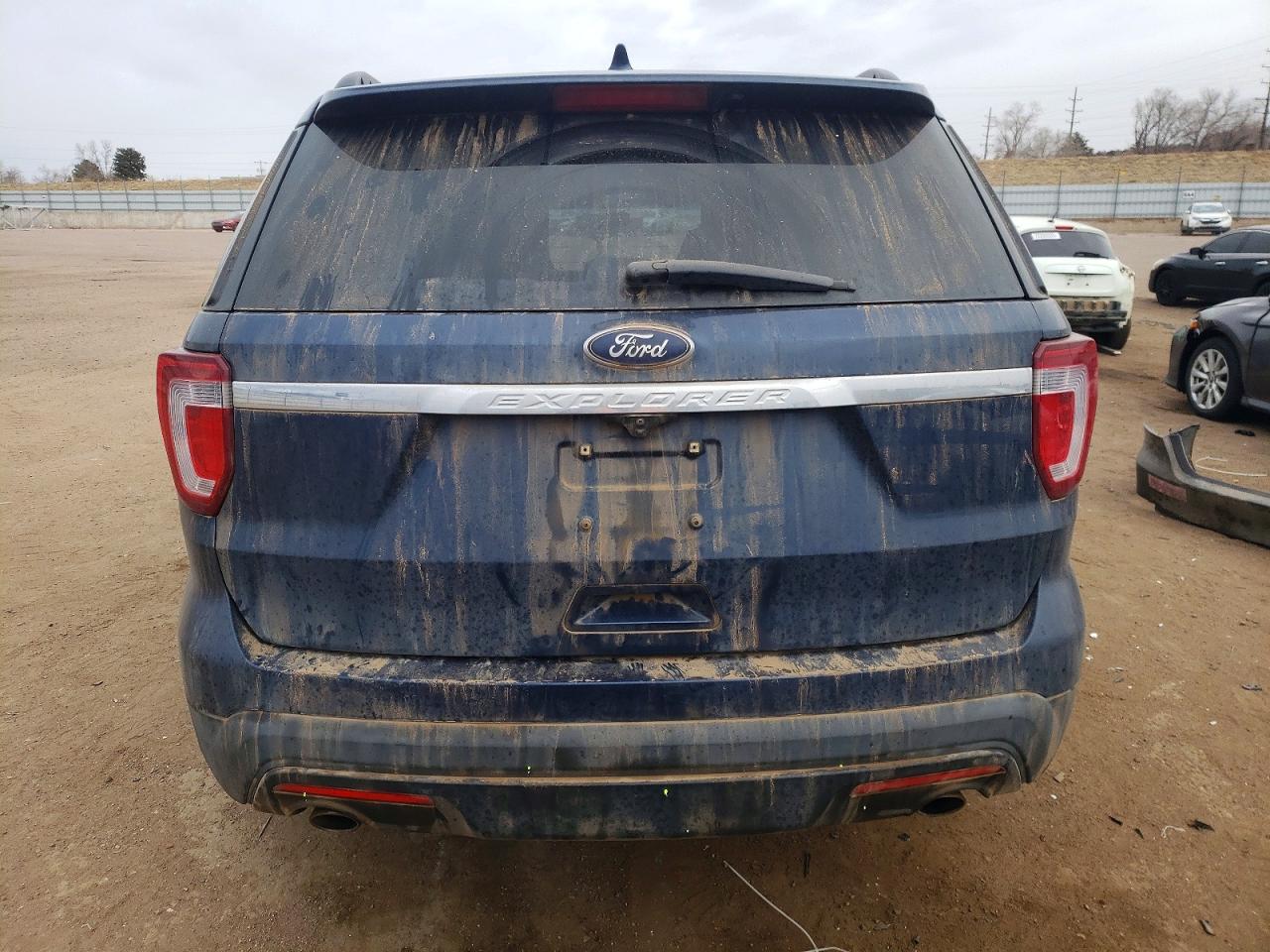2017 FORD EXPLORER photo 6