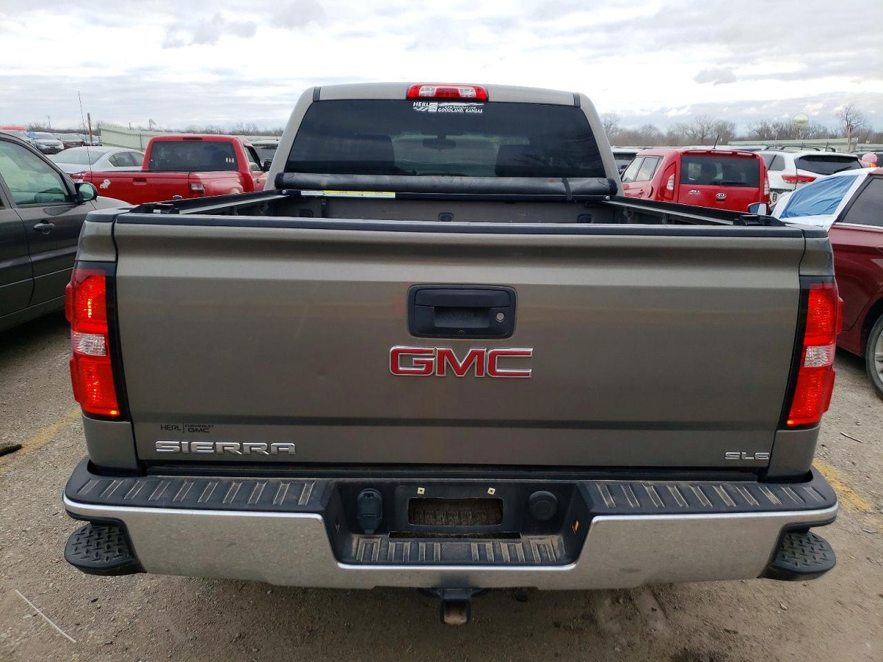 2017 GMC SIERRA K1500 SLE photo 6