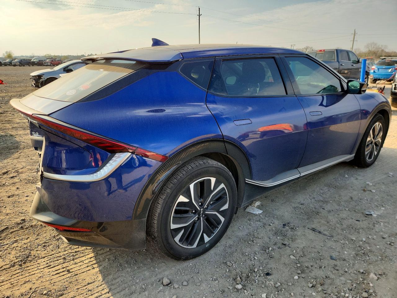 2024 KIA EV6 WIND photo 3