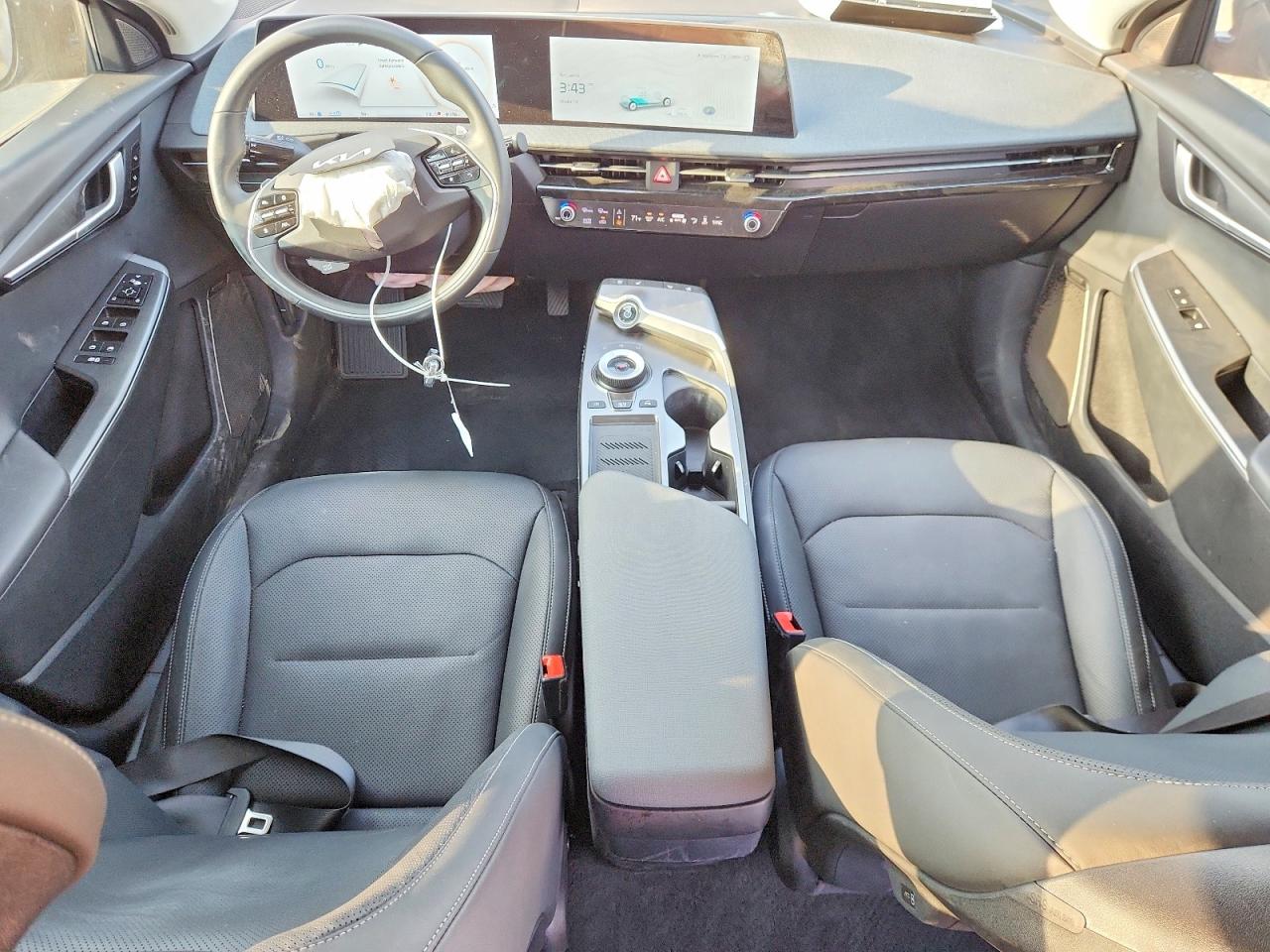 2024 KIA EV6 WIND photo 8