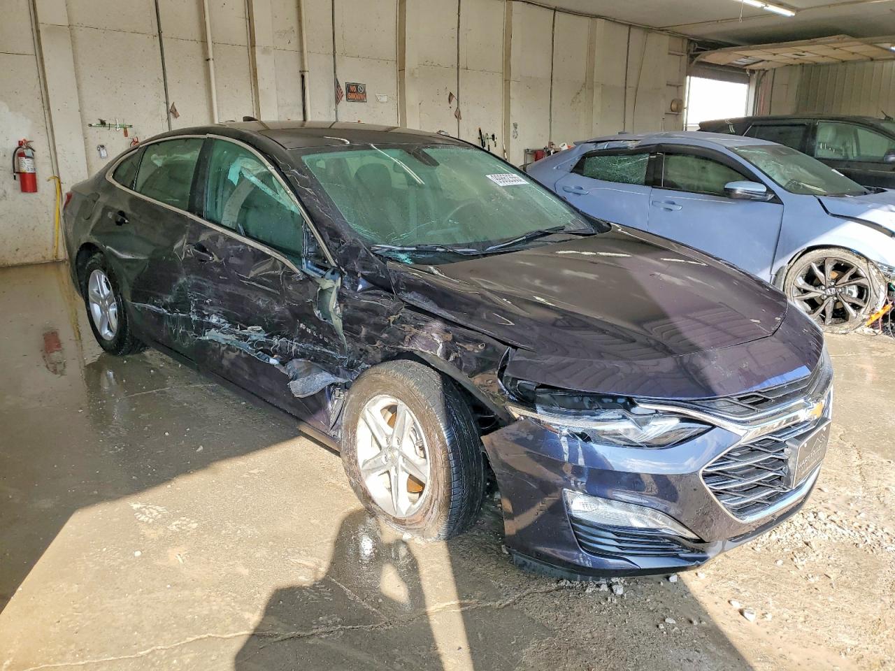 2022 CHEVROLET MALIBU LT photo 4
