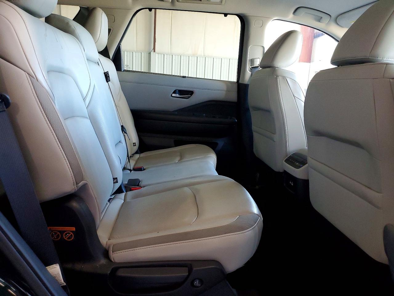 2023 NISSAN PATHFINDER SL photo 11