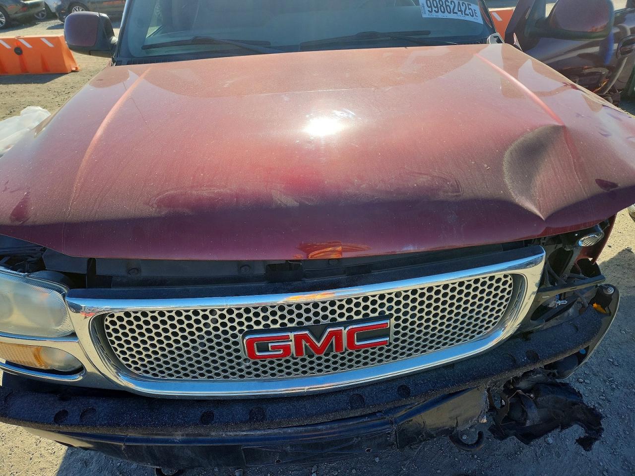 2003 GMC YUKON DENALI photo 12