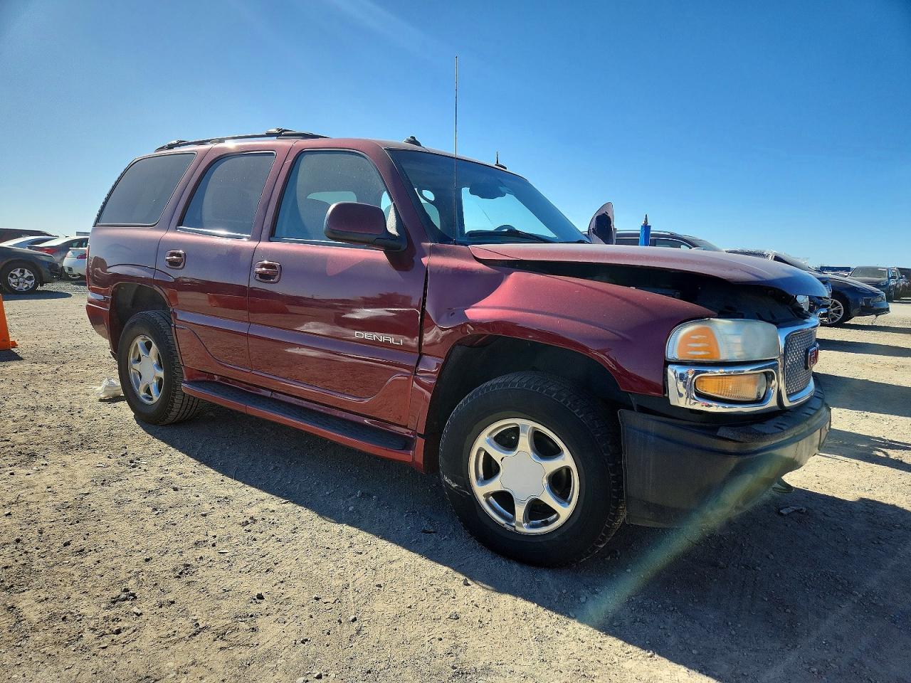 2003 GMC YUKON DENALI photo 4