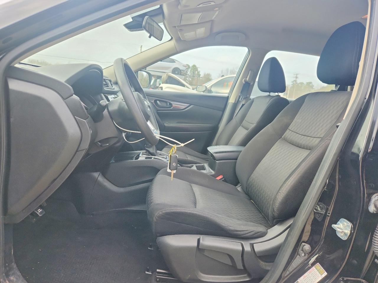 2020 NISSAN ROGUE S photo 13