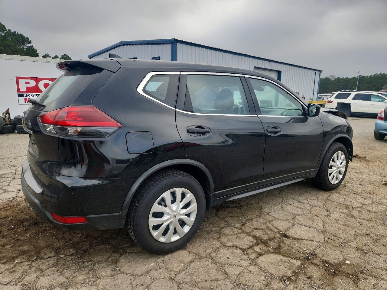 2020 NISSAN ROGUE S photo 5