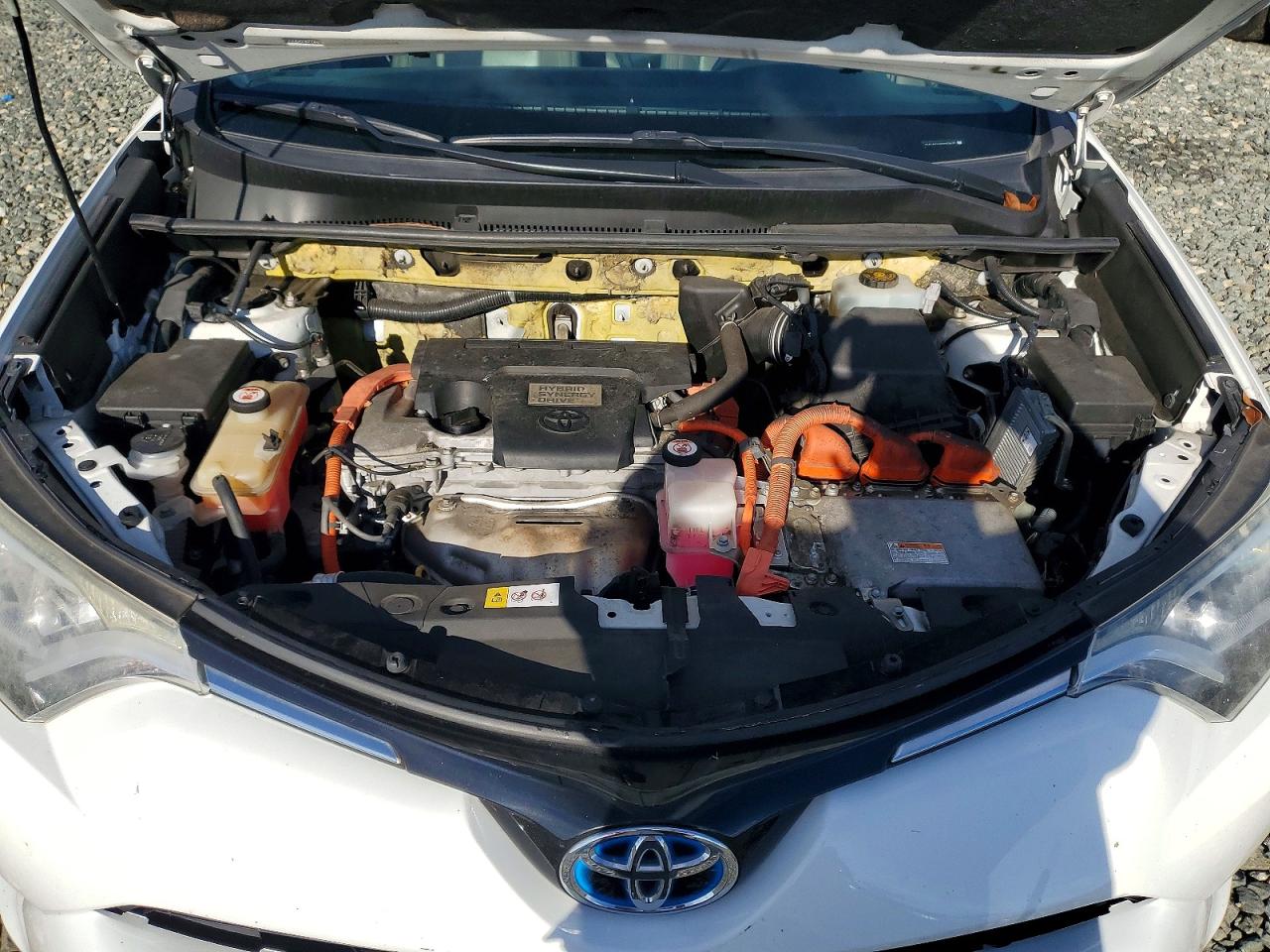 2016 TOYOTA RAV4 HV XLE photo 12