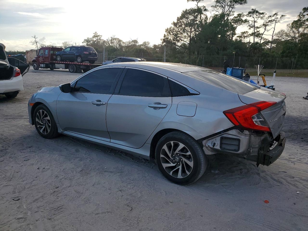 2016 HONDA CIVIC EX photo 2