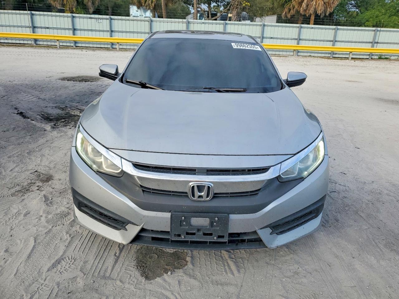 2016 HONDA CIVIC EX photo 5