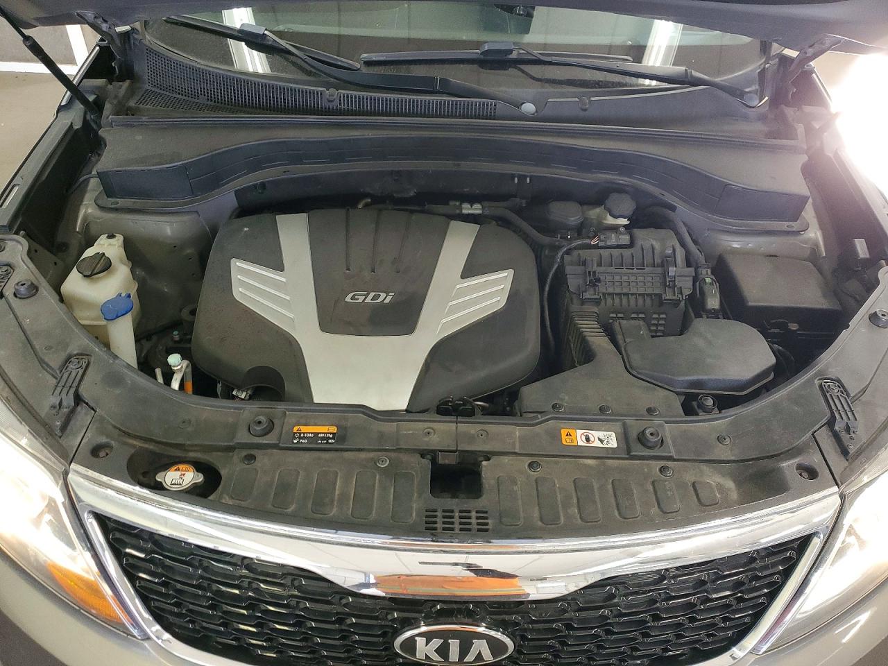 2014 KIA SORENTO LX photo 12
