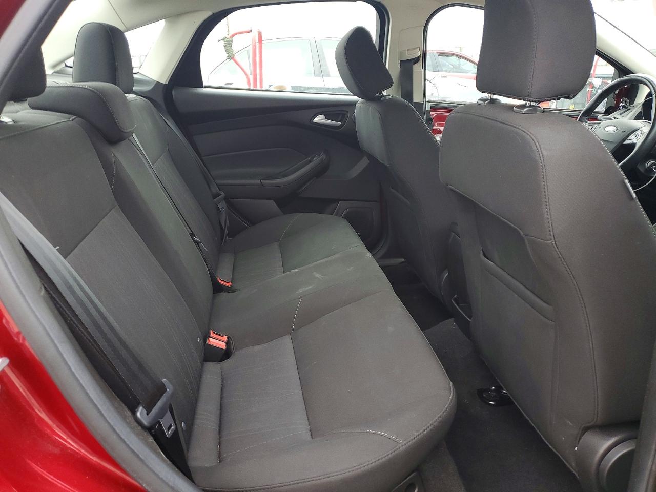 2017 FORD FOCUS SEL photo 10
