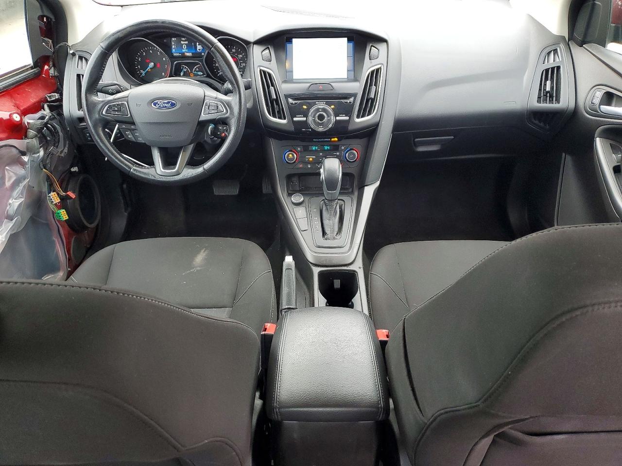 2017 FORD FOCUS SEL photo 8