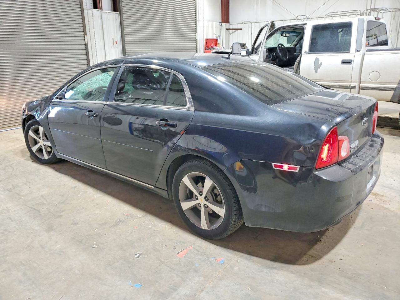 2011 CHEVROLET MALIBU 1LT photo 2