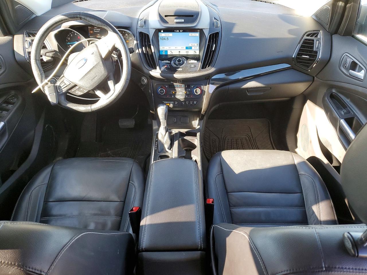 2017 FORD ESCAPE TITANIUM photo 8