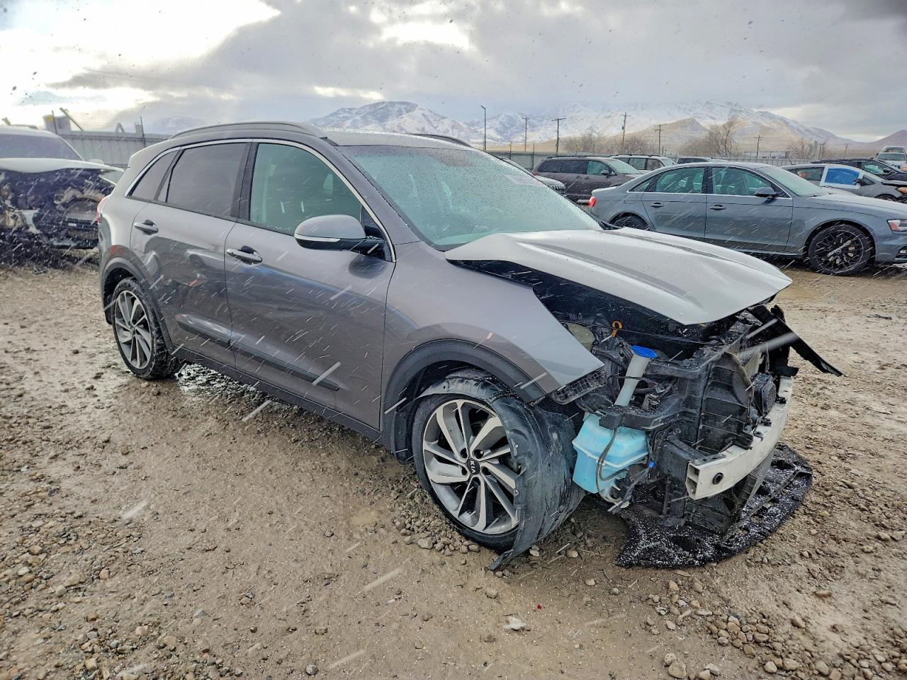2017 KIA NIRO TOURING photo 4