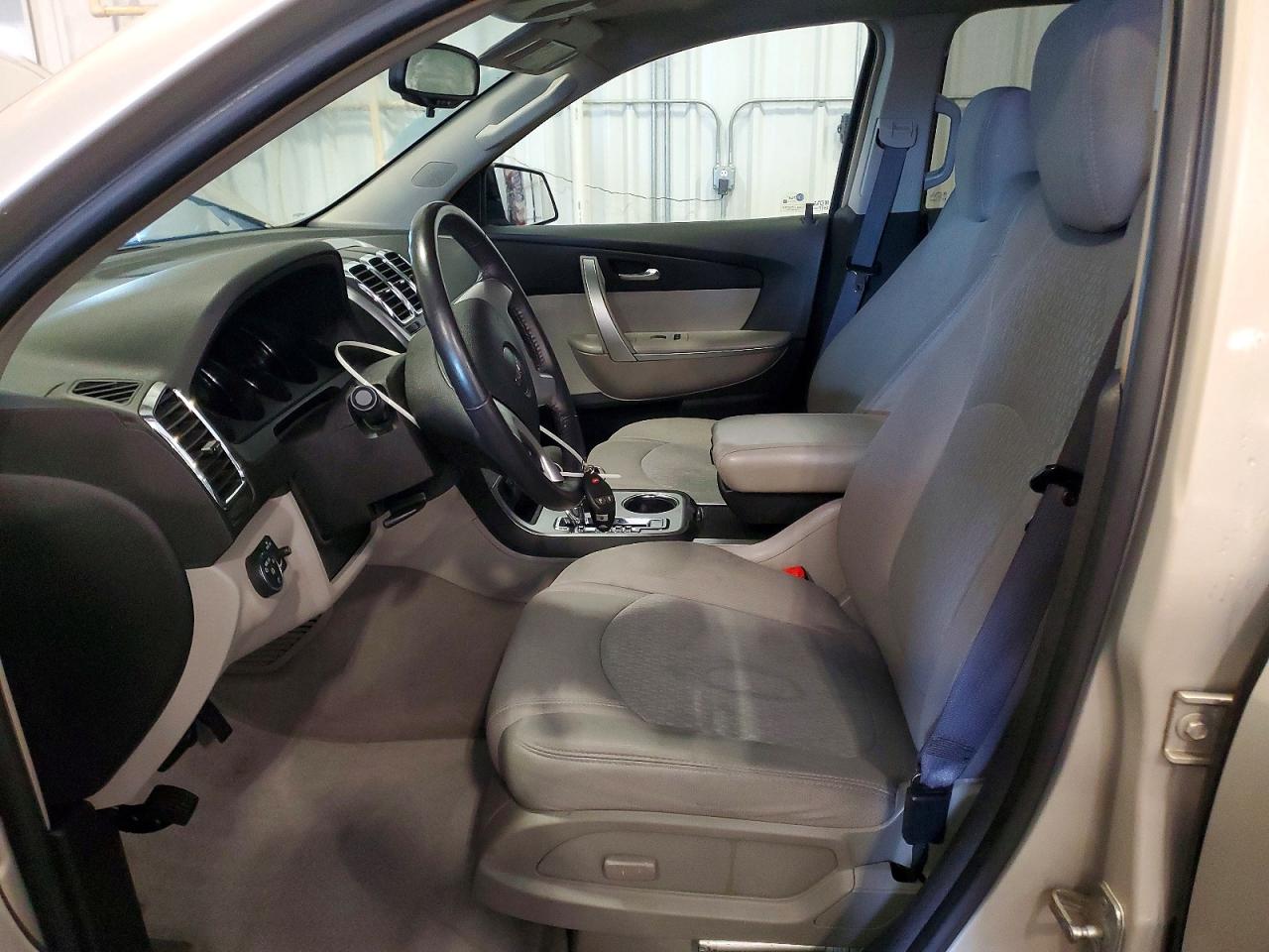 2009 GMC ACADIA SLE photo 7