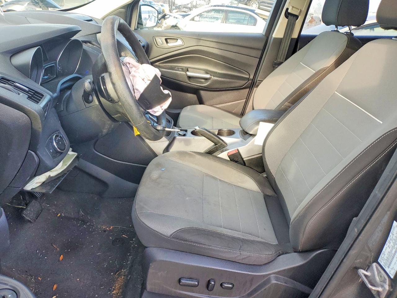 2014 FORD ESCAPE SE photo 19