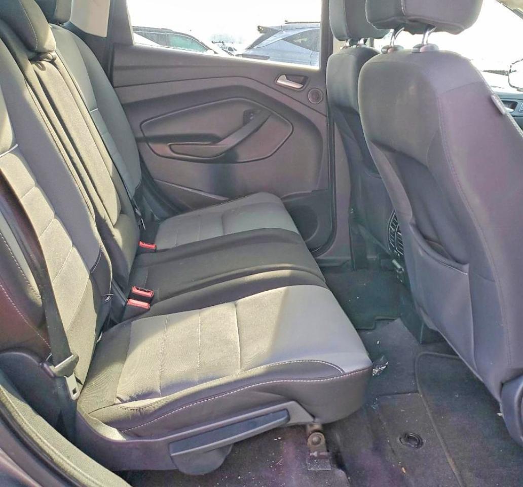 2014 FORD ESCAPE SE photo 31
