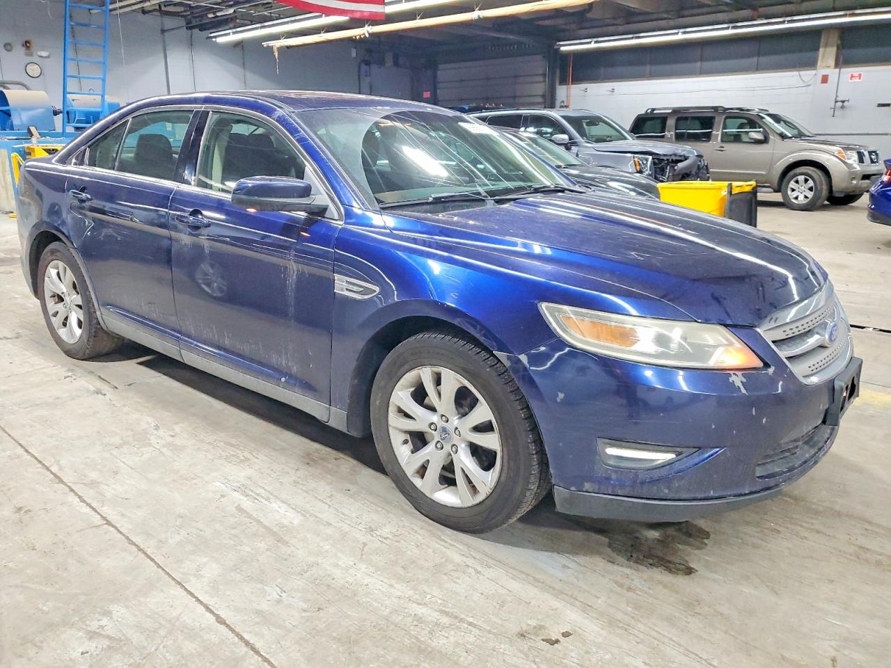 2011 FORD TAURUS SEL photo 4