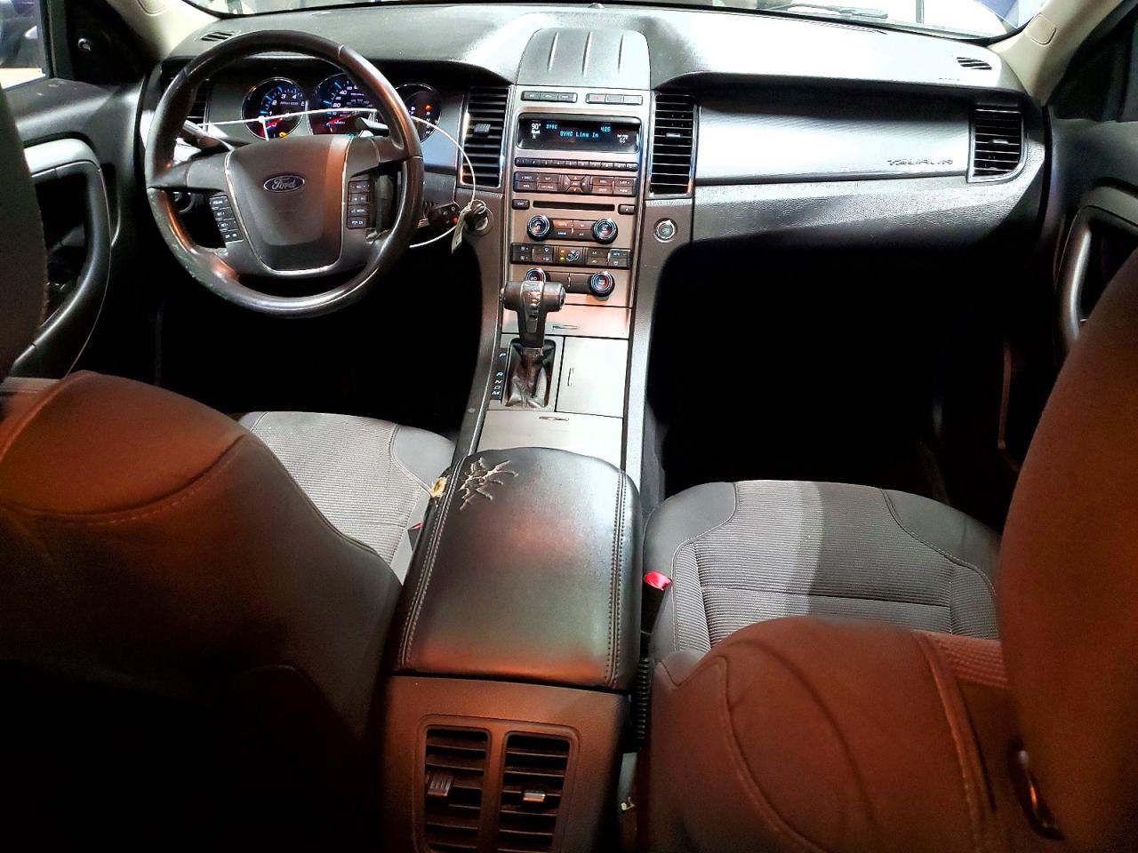 2011 FORD TAURUS SEL photo 8