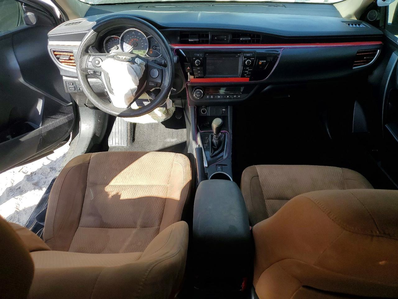 2016 TOYOTA COROLLA L photo 8