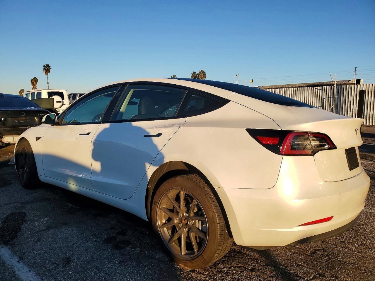 2023 TESLA MODEL 3 photo 3