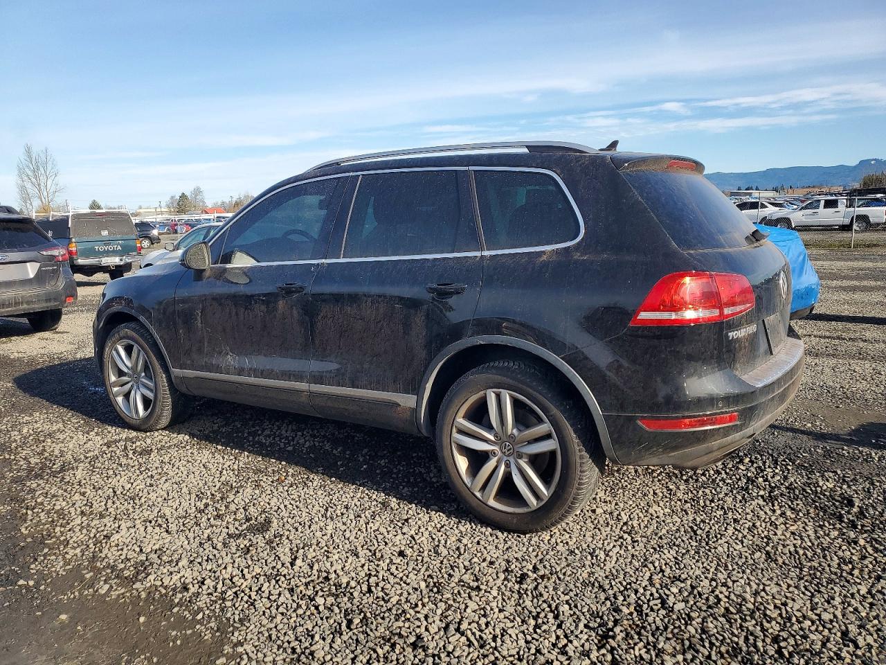 2012 VOLKSWAGEN TOUAREG V6 photo 3