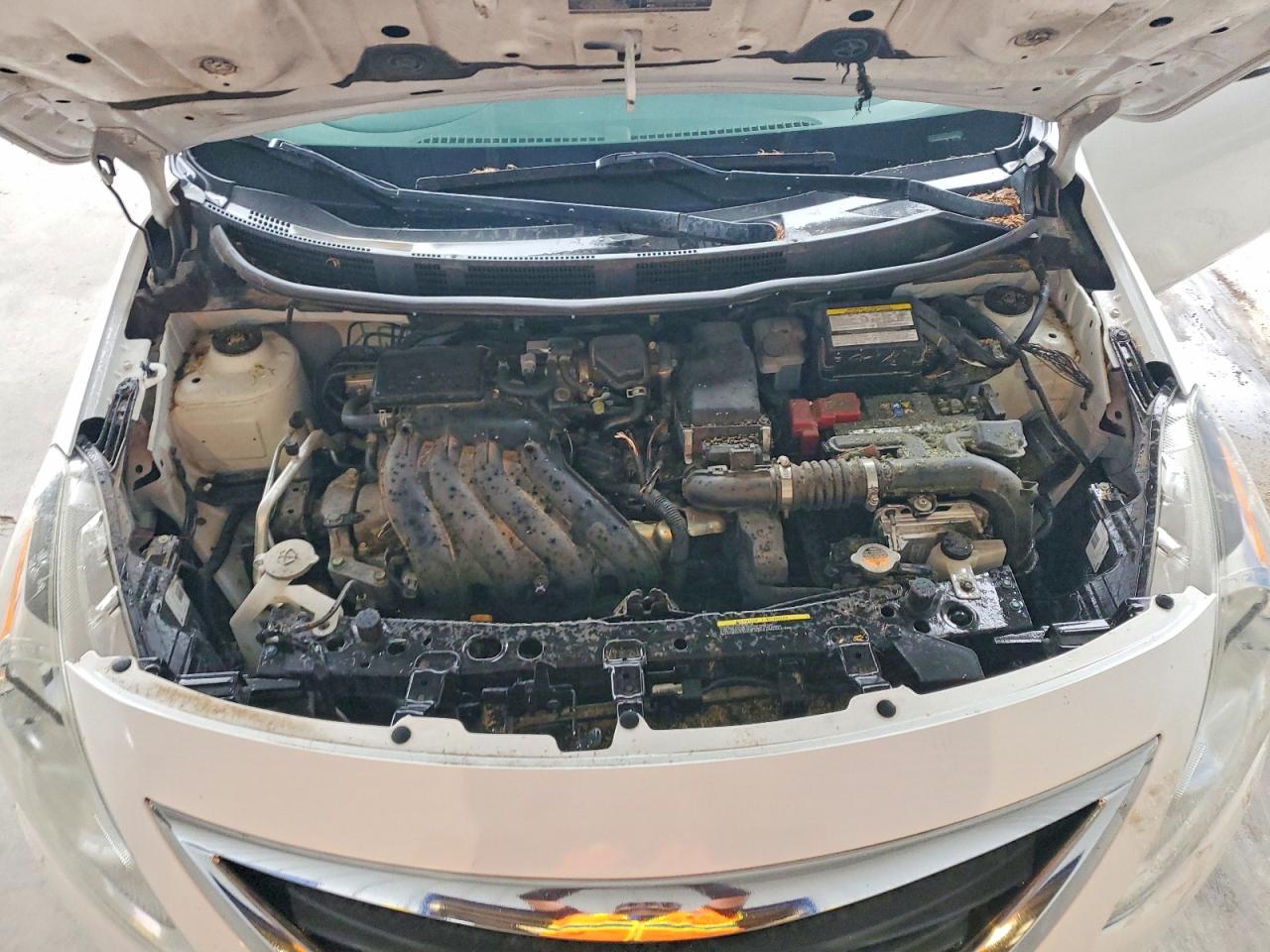 2019 NISSAN VERSA S photo 11