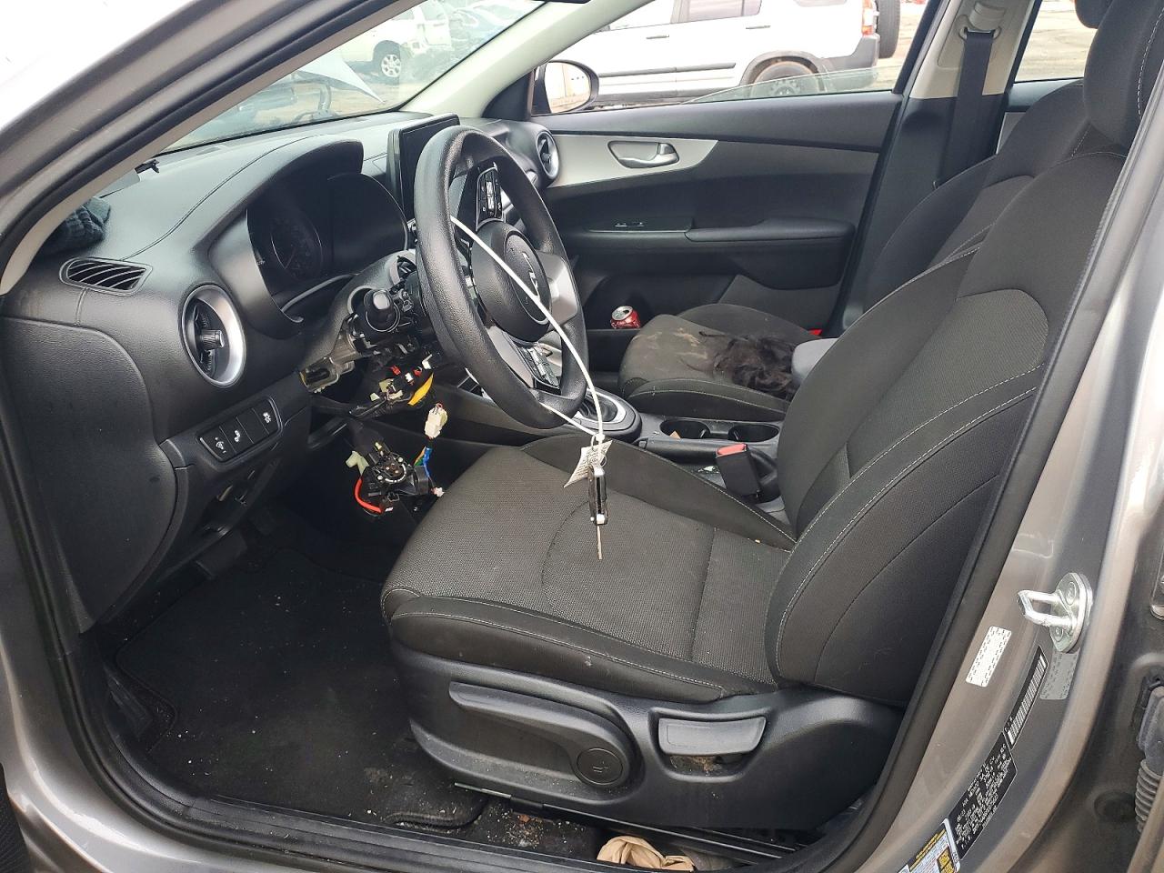 2023 KIA FORTE LX photo 7