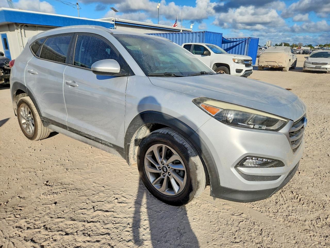 2018 HYUNDAI TUCSON photo 4