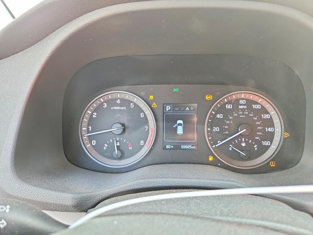 2018 HYUNDAI TUCSON photo 9