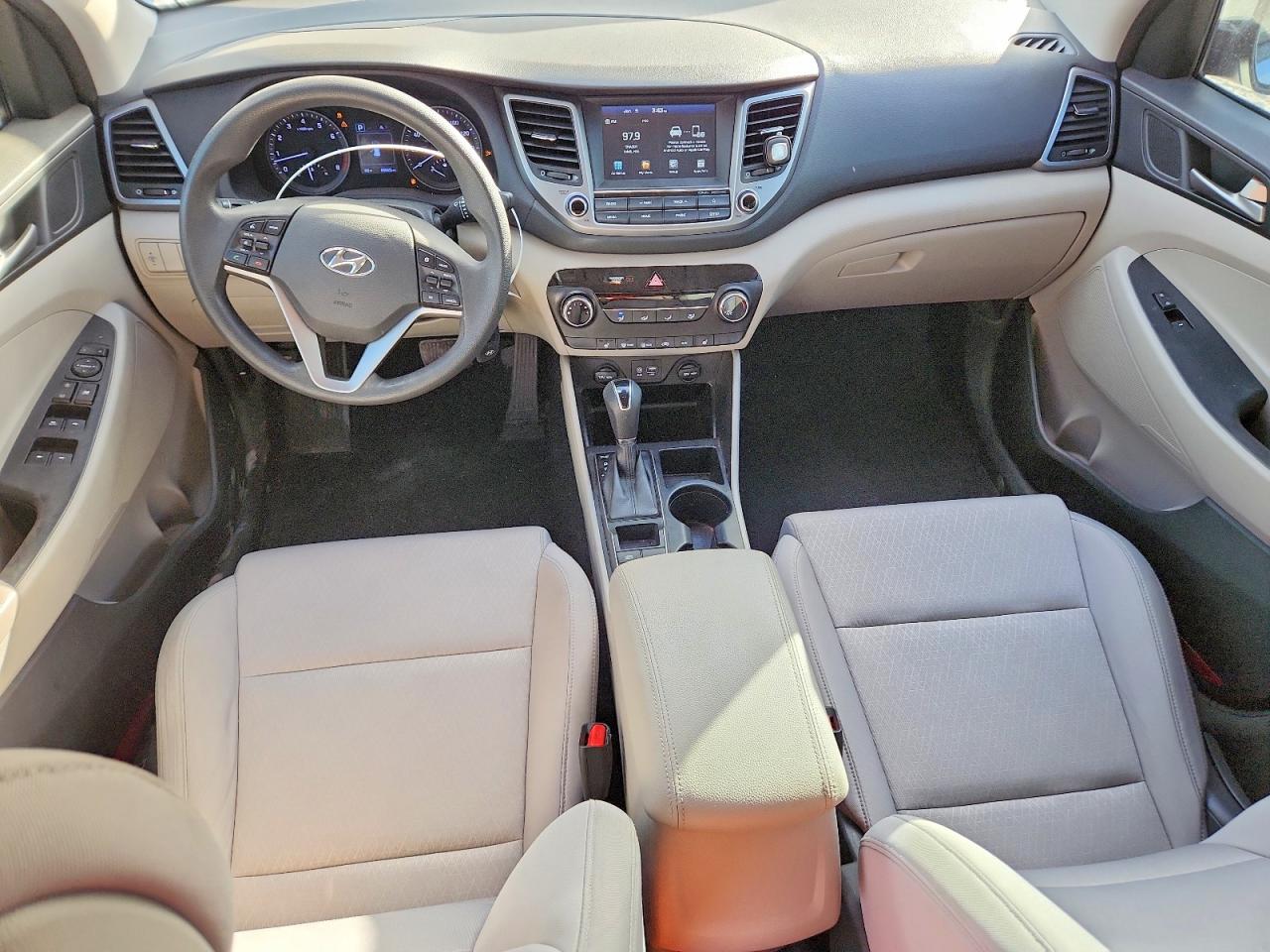 2018 HYUNDAI TUCSON photo 8