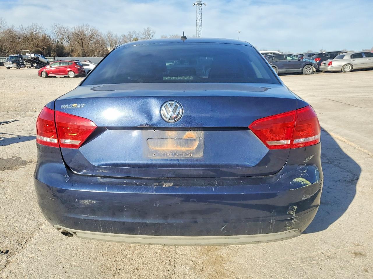 2012 VOLKSWAGEN PASSAT S photo 6