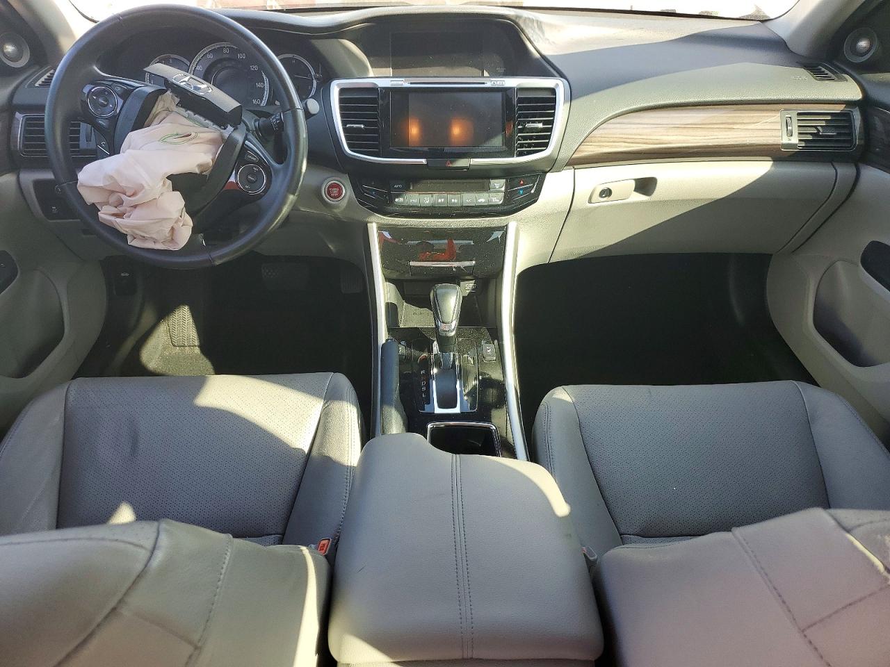 2017 HONDA ACCORD EXL photo 8