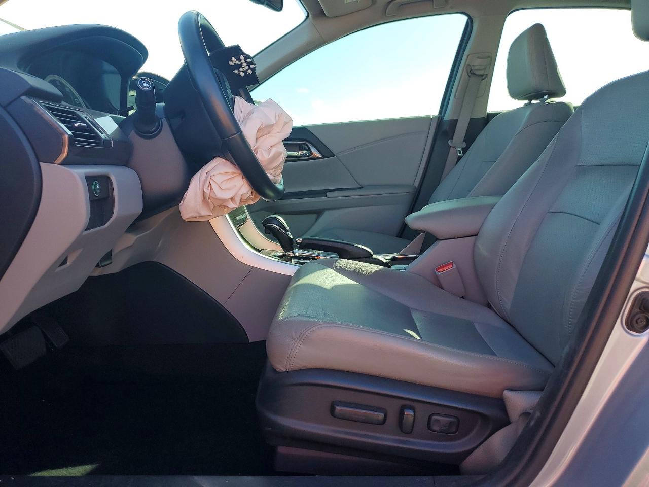 2017 HONDA ACCORD EXL photo 7
