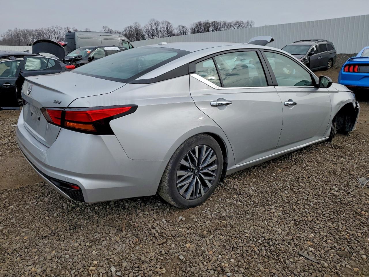2024 NISSAN ALTIMA SV photo 3