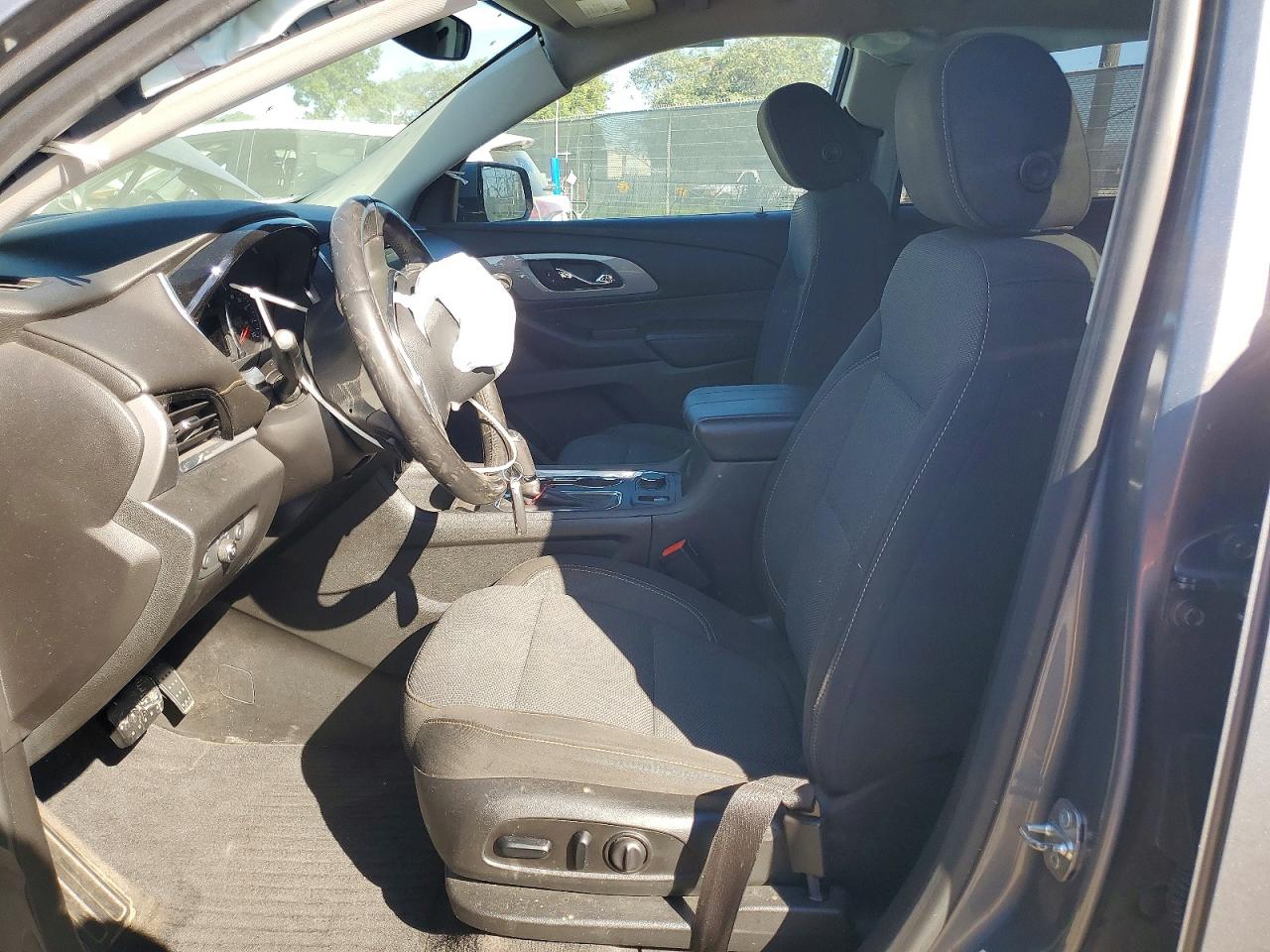 2019 CHEVROLET TRAVERSE LT photo 7