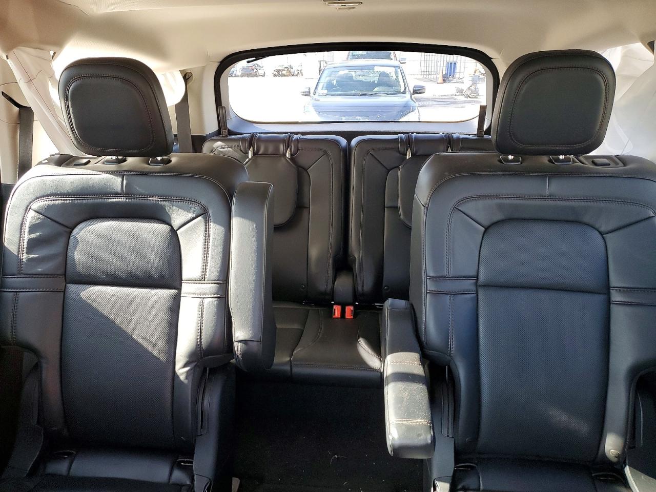 2021 LINCOLN AVIATOR RESERVE photo 10