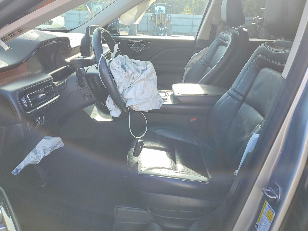 2021 LINCOLN AVIATOR RESERVE photo 7