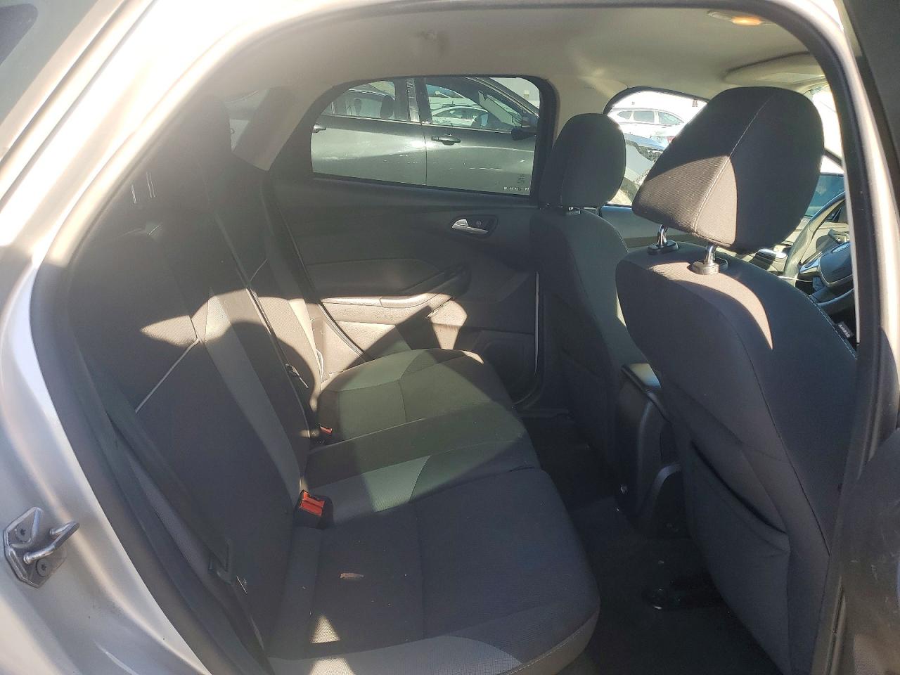 2013 FORD FOCUS SE photo 19