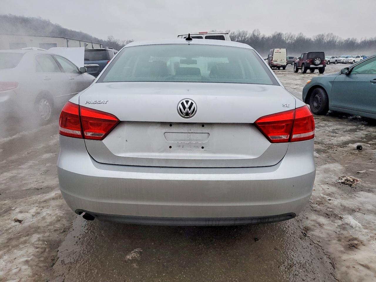 2012 VOLKSWAGEN PASSAT SE photo 6