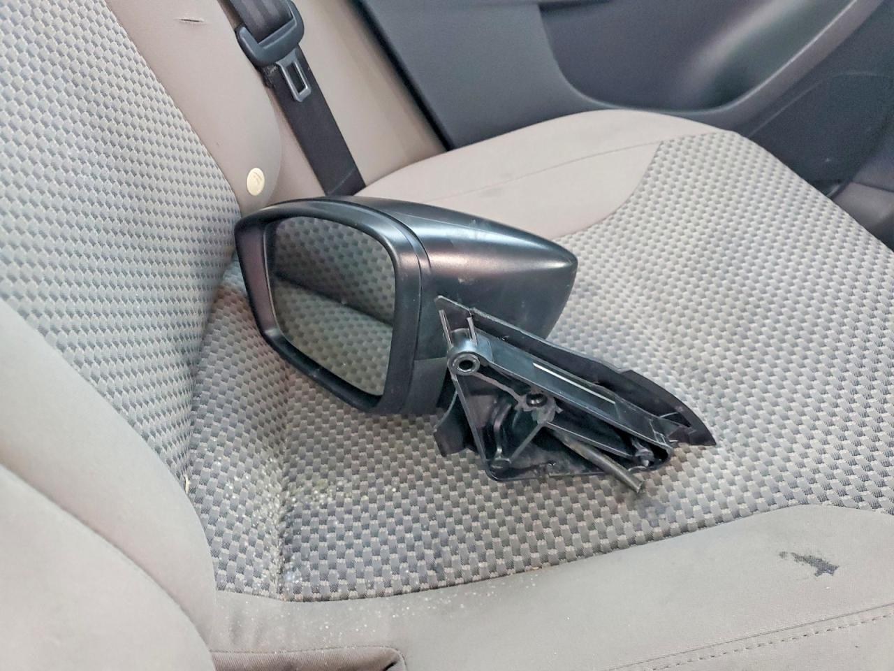 2013 VOLKSWAGEN JETTA BASE photo 23