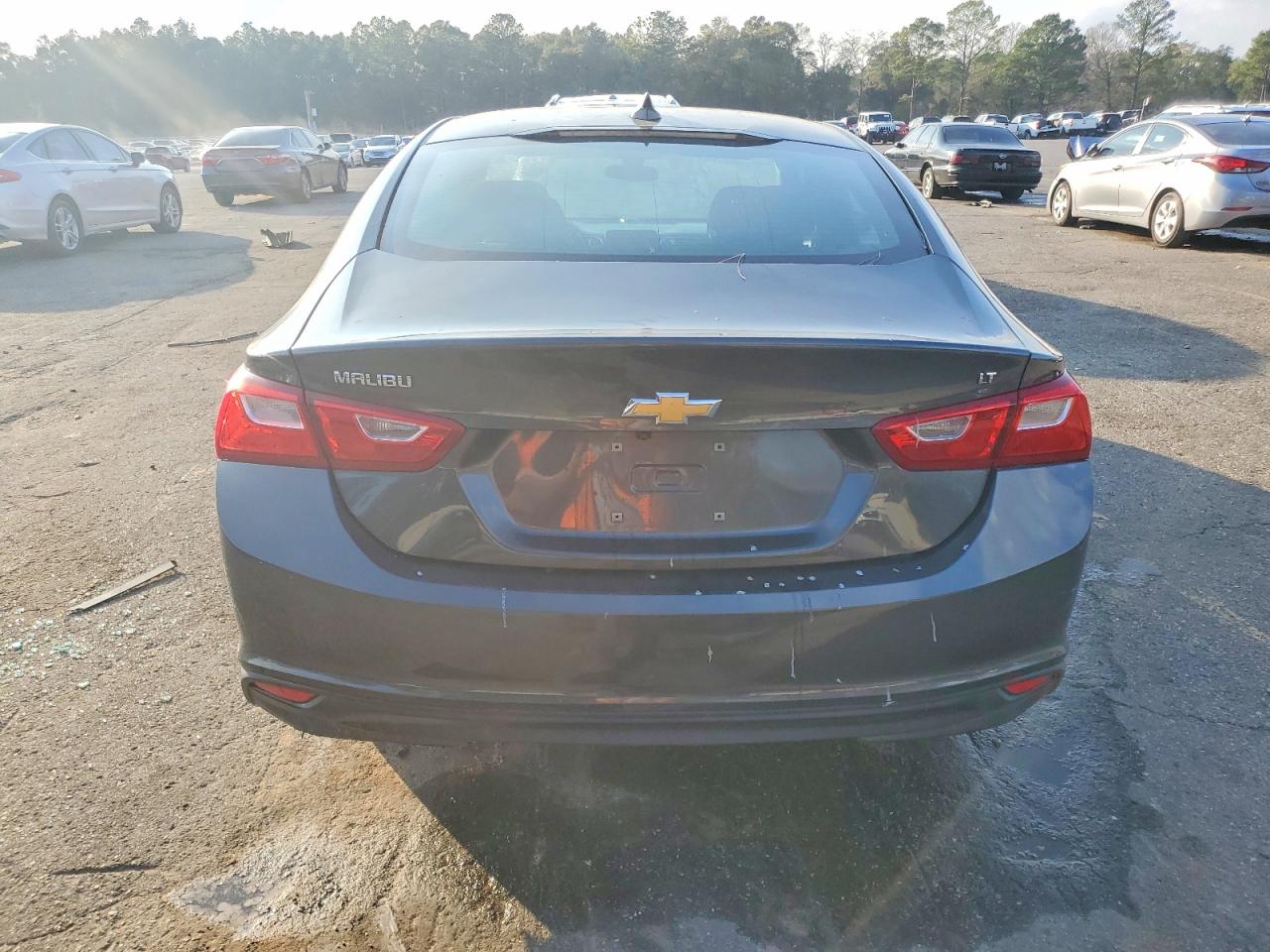 2018 CHEVROLET MALIBU LT photo 11